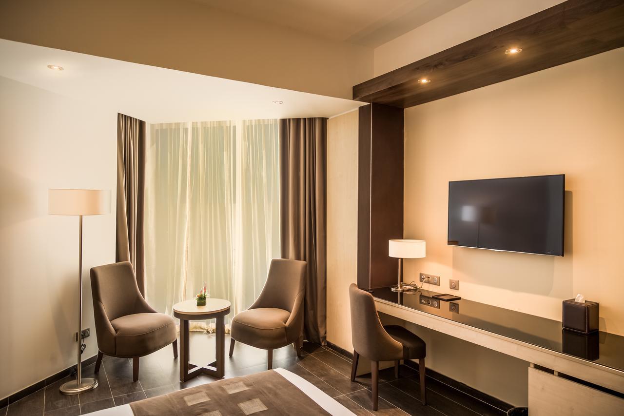 Azalai Hotel อาบีจาน ภายนอก รูปภาพ