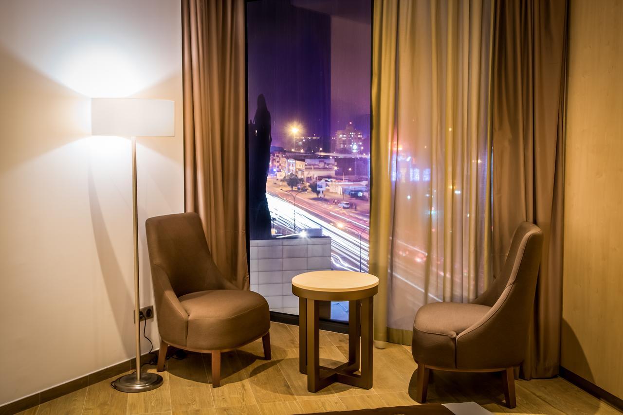 Azalai Hotel อาบีจาน ภายนอก รูปภาพ